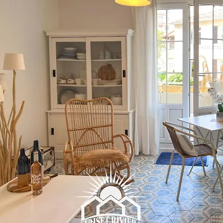 Apartment Le Pin Dore For 2 By Sunset
