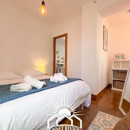 Apartment Le Pin Dore For 2 By Sunset Juan-les-Pins